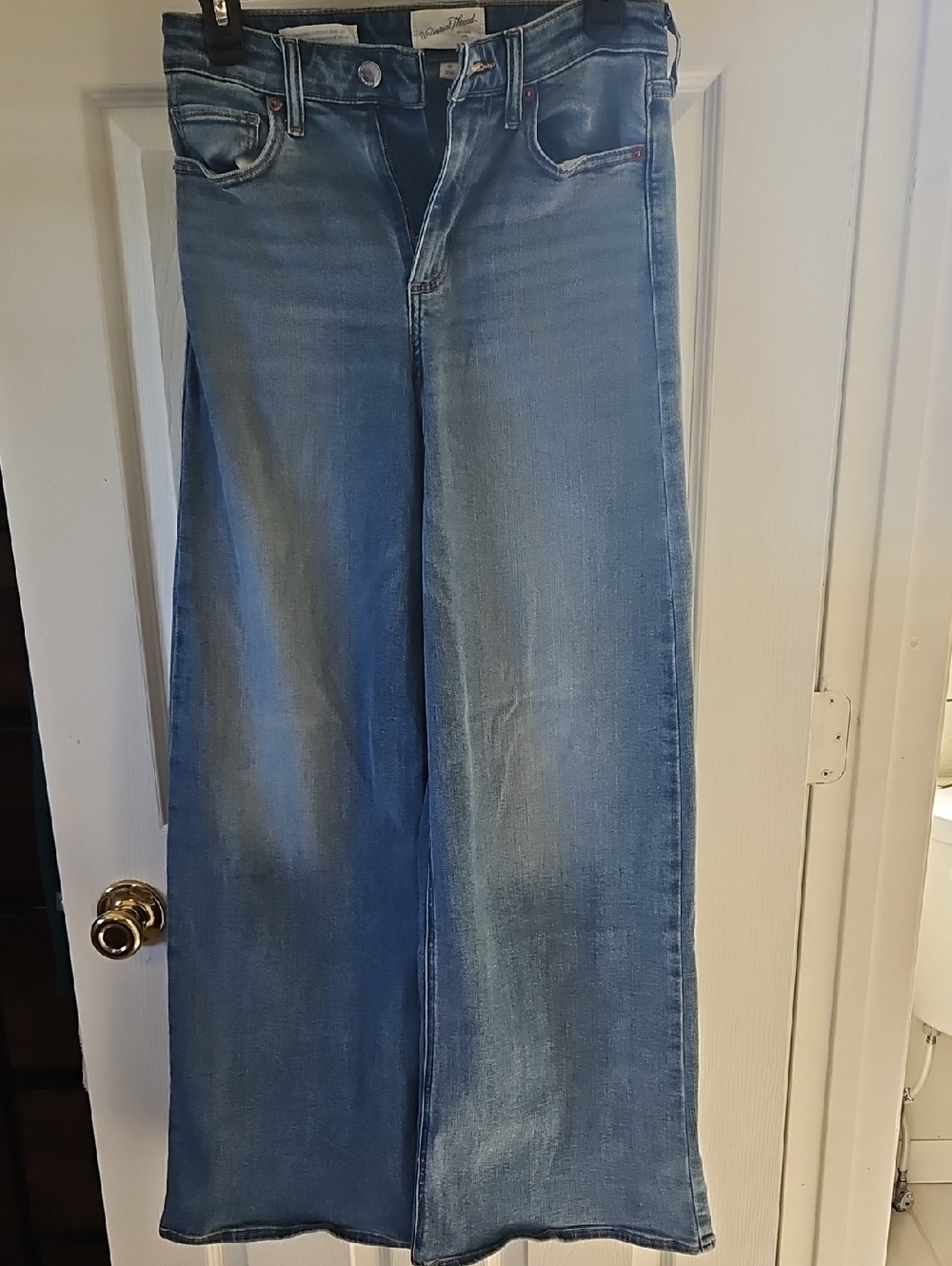 Universal Thread Wide-Leg Jeans